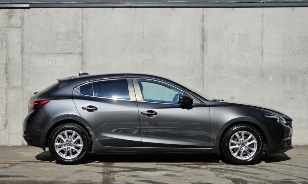 Миниатюра 6 Mazda 3 2.0 2017 Official