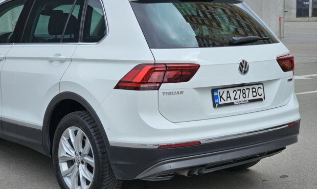 Миниатюра 10 Volkswagen Tiguan 2019