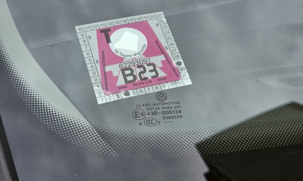 Миниатюра 12 Volkswagen Tiguan 2018