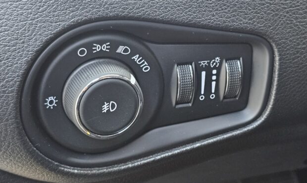 Миниатюра 23 Jeep Renegade 2018