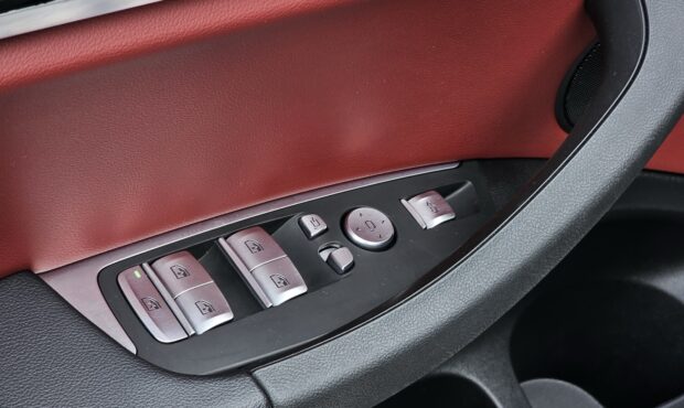 Миниатюра 27 BMW X3 2022