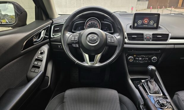 Миниатюра 28 Mazda 3 2016