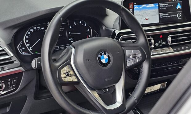 Миниатюра 31 BMW X3 2022