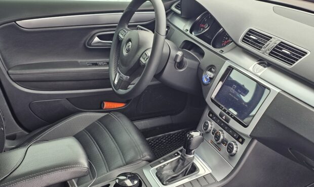 Миниатюра 33 Volkswagen CC / Passat CC 2012