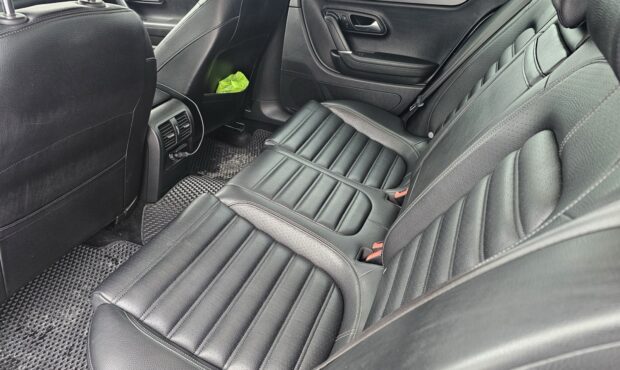 Миниатюра 35 Volkswagen CC / Passat CC 2012