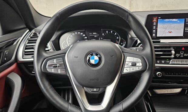 Миниатюра 36 BMW X3 2022