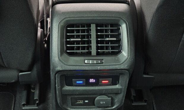 Миниатюра 57 Volkswagen Tiguan 2019