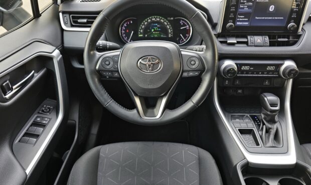 Миниатюра 25 Toyota RAV4 2019