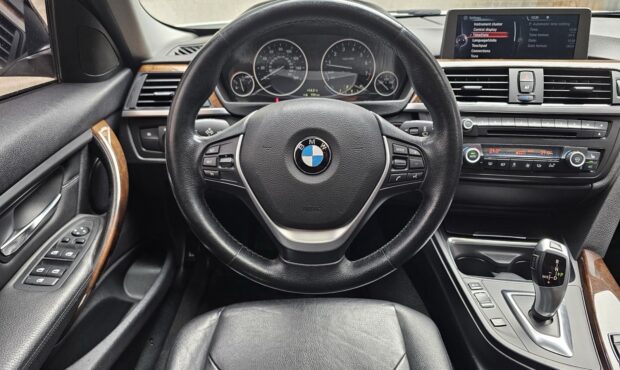 Миниатюра 37 BMW 335i xDrive 2015