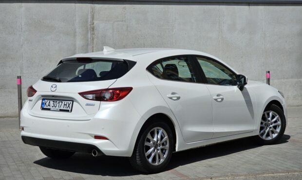 Миниатюра 5 Mazda 3 2017 Official