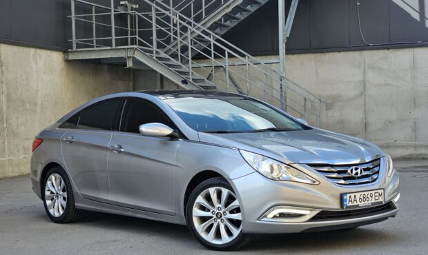 Миниатюра 7 Hyundai Sonata 2010