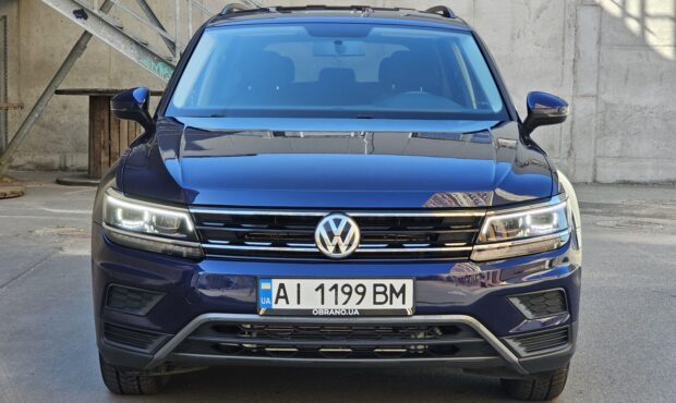 Миниатюра 8 Volkswagen Tiguan 2020
