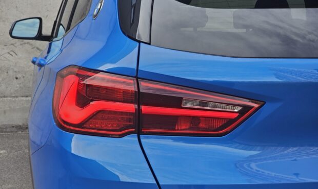 Миниатюра 22 BMW X2 2018