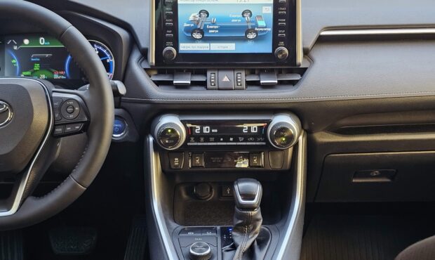 Миниатюра 25 Toyota RAV4 2.5 Hybrid AWD 2021