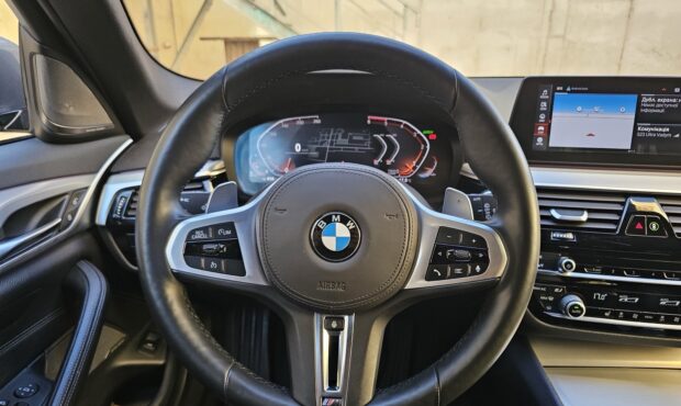 Миниатюра 45 BMW 5 2019 3.0