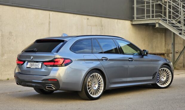 Миниатюра 5 BMW 5 2019 3.0