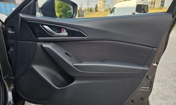 Миниатюра 30 Mazda 3 2013
