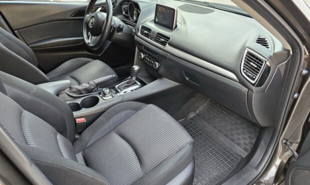 Миниатюра 32 Mazda 3 2013