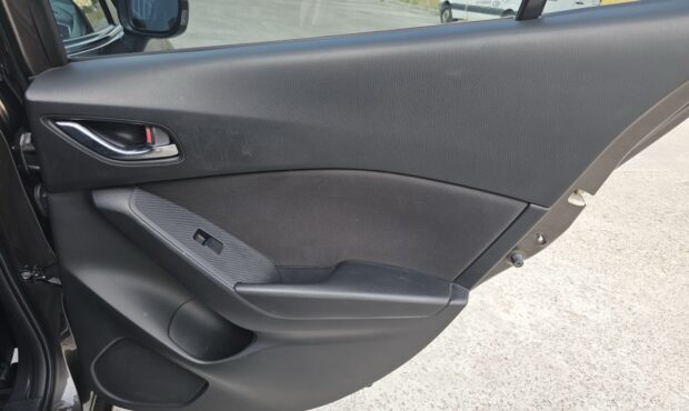 Миниатюра 33 Mazda 3 2013