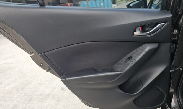 Миниатюра 35 Mazda 3 2013