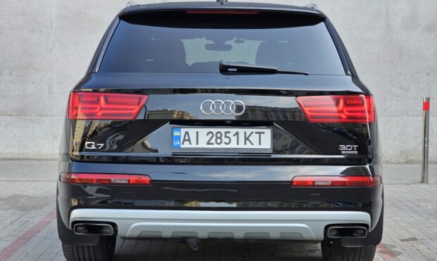 Миниатюра 4 Audi Q7 2016