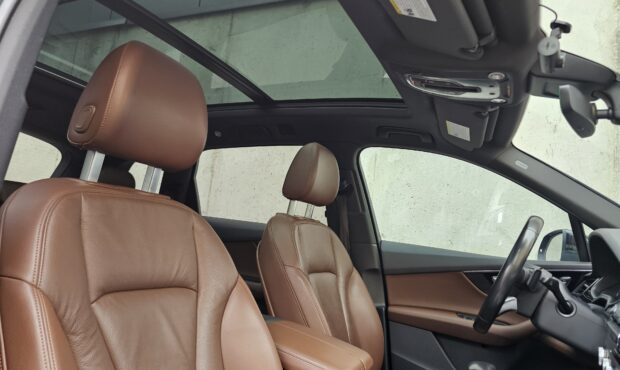 Миниатюра 57 Audi Q7 2016