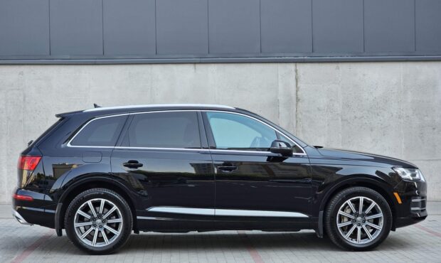 Миниатюра 6 Audi Q7 2016