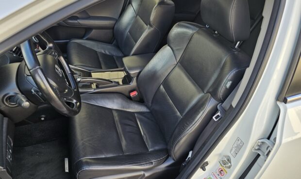 Миниатюра 21 Honda Accord 2012