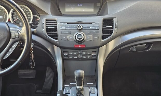 Миниатюра 27 Honda Accord 2012