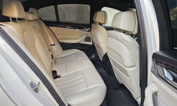 Миниатюра 80 BMW M550i xDrive 2020